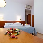 La Camogliese Hotel