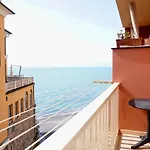 Hotel La Camogliese 3*