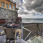 La Camogliese Hotel